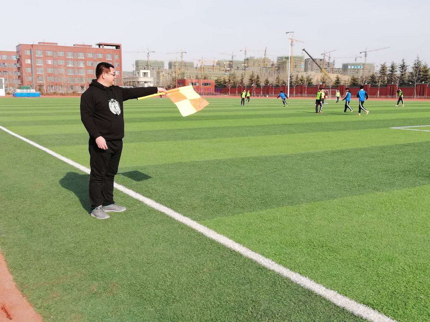 潍坊四中新校区第一届迎春杯足球赛圆满结束